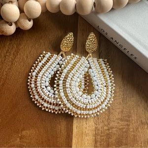 💛 White & Gold Teardrop Beaded Earrings | Made in Colombia